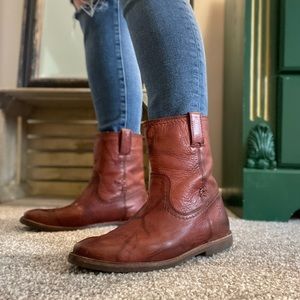 Women’s Frye Boots, soft red leather. Size 9.5/smaller 10